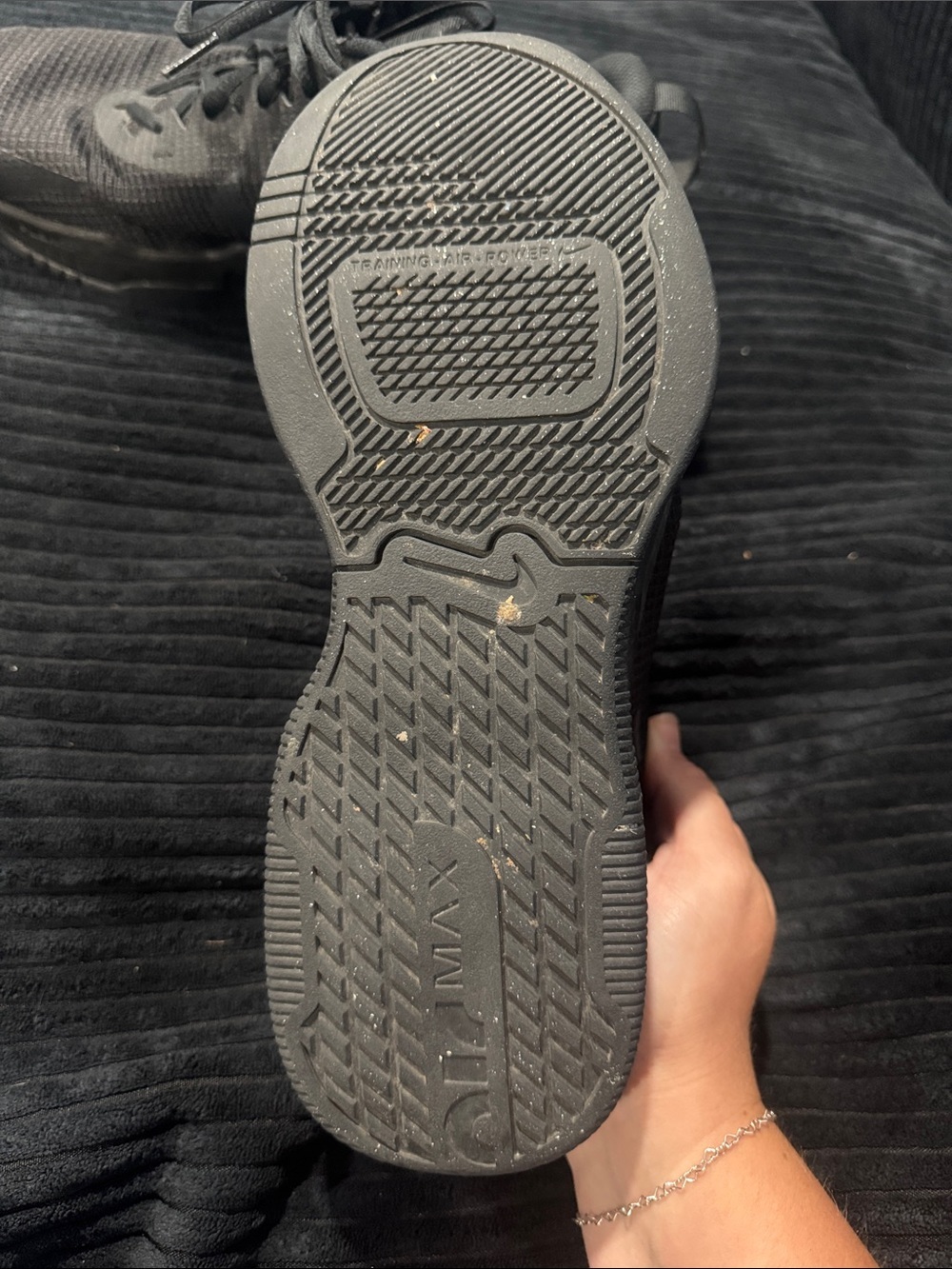 Nike Men's Black Sneakers - Picture 6 of 7